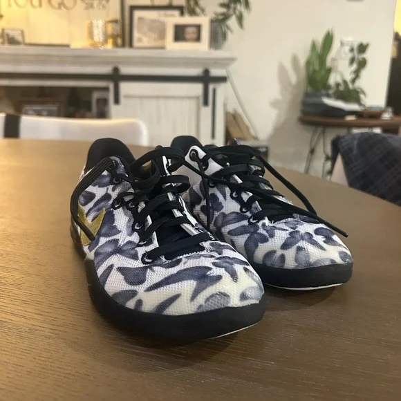 Nike Kids Kobe 8 Protro Mambacita- Black, White, and Gold - Picture 3 of 4